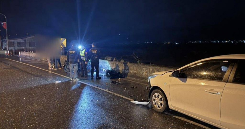 花蓮國中老師寒流雨夜騎車自摔　滑入對向車道遭撞「頭部重創」不治