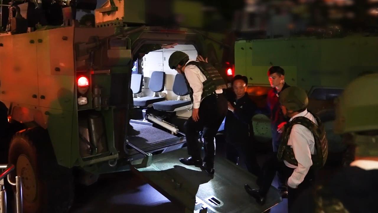 漢光42號演習第二日　賴總統登萬鈞車赴衡指所