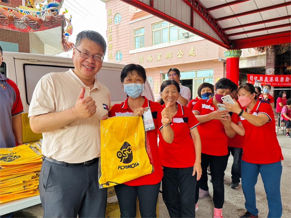 台塑石油贊助社區　端午飄香送愛