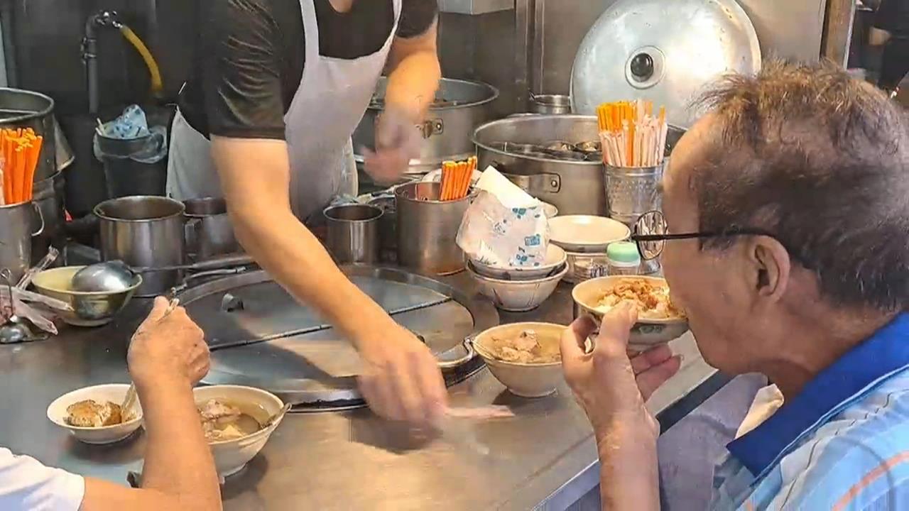 哪有這樣的! 基隆廟口「單點魯肉飯」竟遭店家回沒飯了
