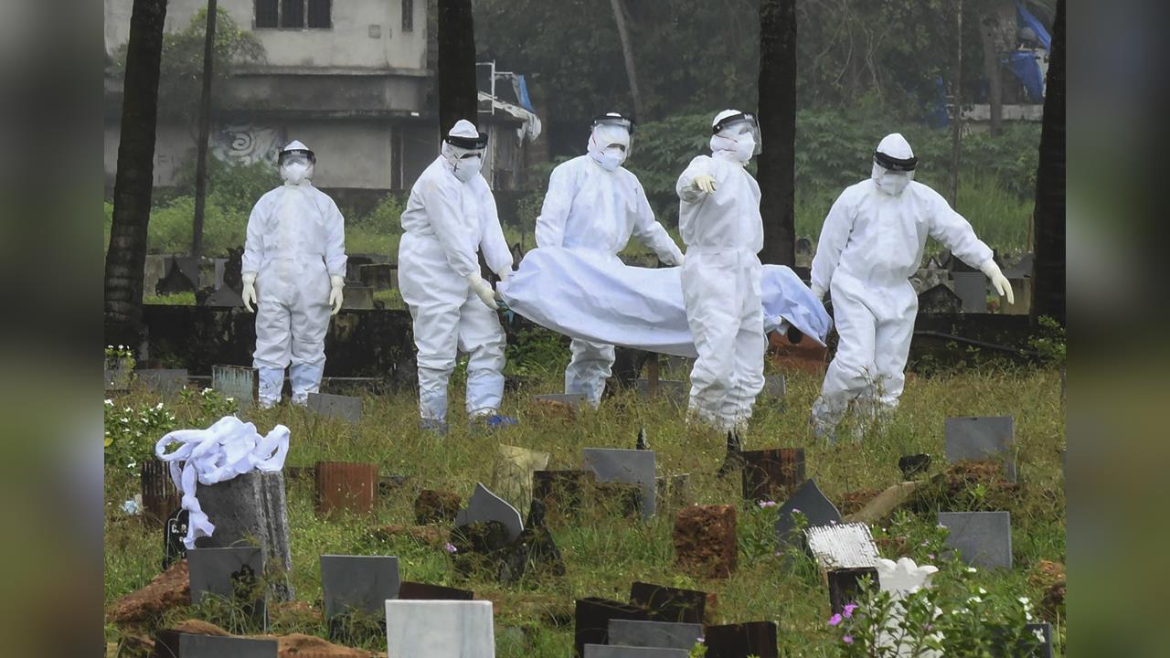 印度爆立百病毒「致死率58%」!疾管署列第五類傳染病「籲勿生食這水果」