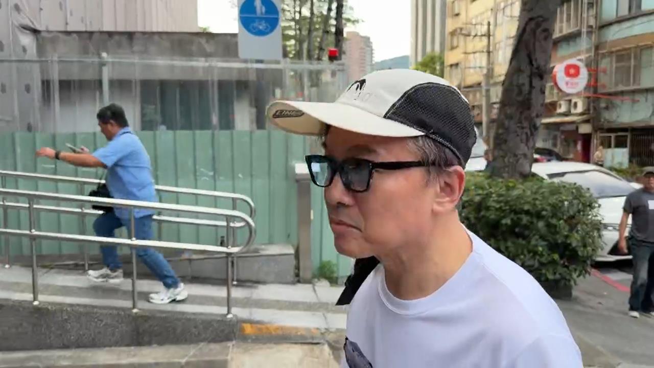 快新聞／孫安佐延押庭裁定交保！孫鵬17分鐘籌獲百萬　急提包入士院畫面曝