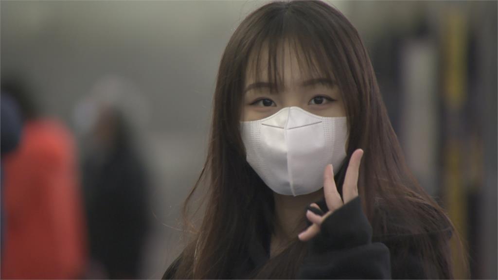 室內口罩鬆綁預計下午宣布　擬參考南韓分3區域鬆綁