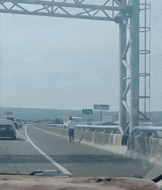 快新聞／傻眼！男子跑上國3路肩「當健身房」　國道警曝下場：最高罰6千