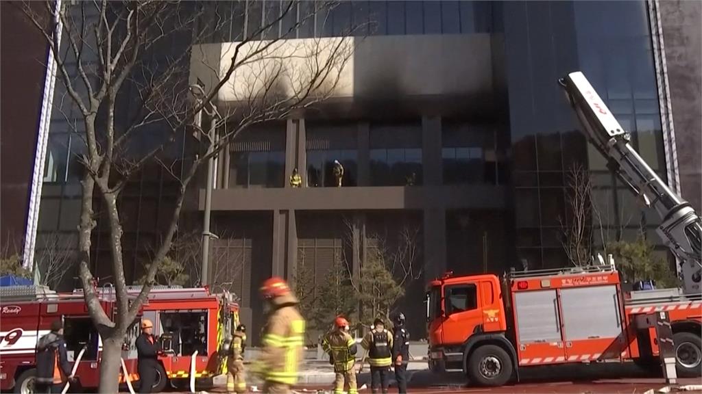 韓國釜山興建中飯店大火　6死、25人受傷