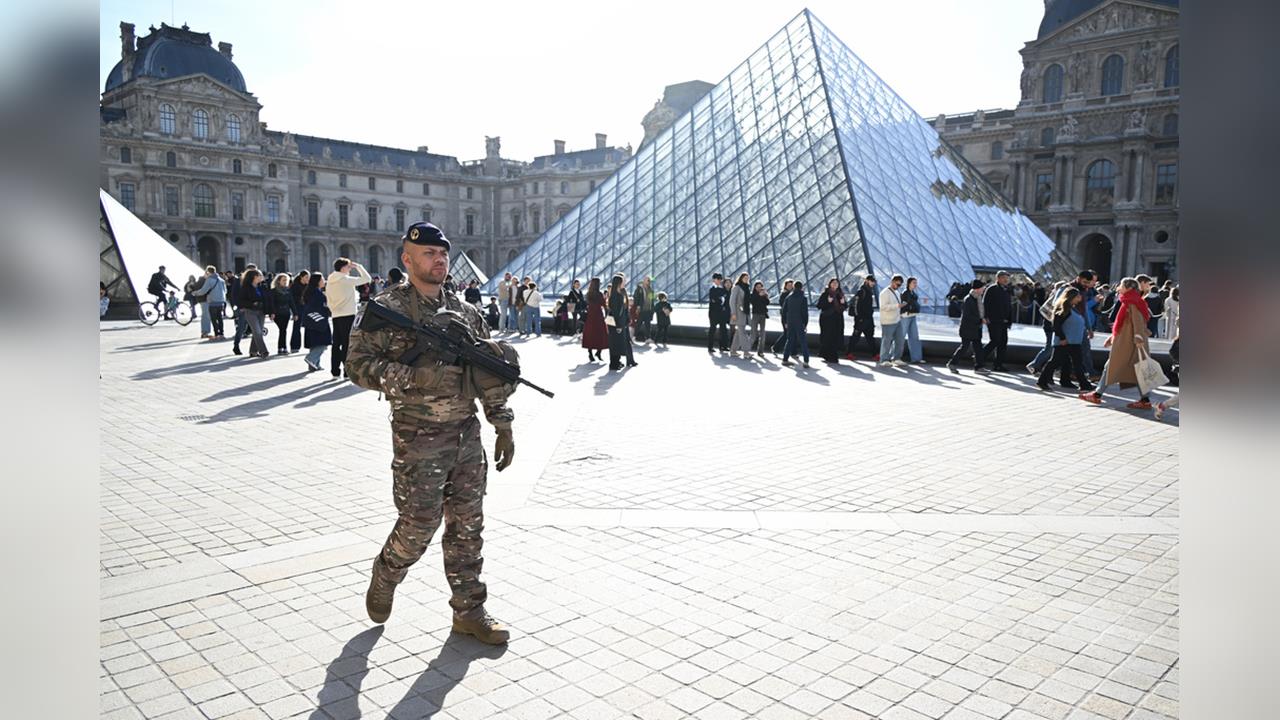 快新聞/進展甚微!羅浮宮搶案「法檢再起訴2嫌」 皇室珠寶仍下落不明