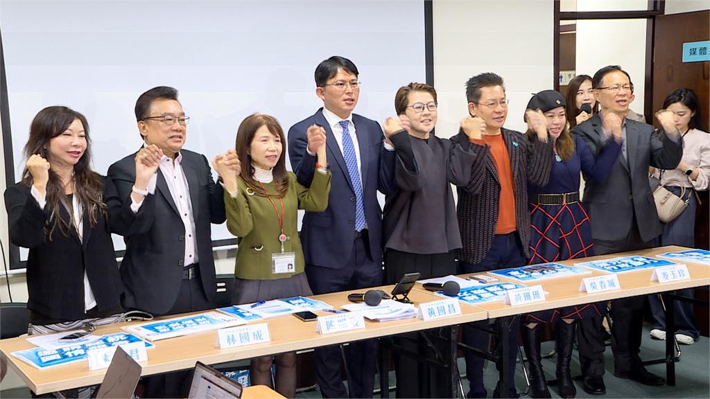 扮演立院龍頭選舉關鍵少數　民眾黨向藍綠「出考題」