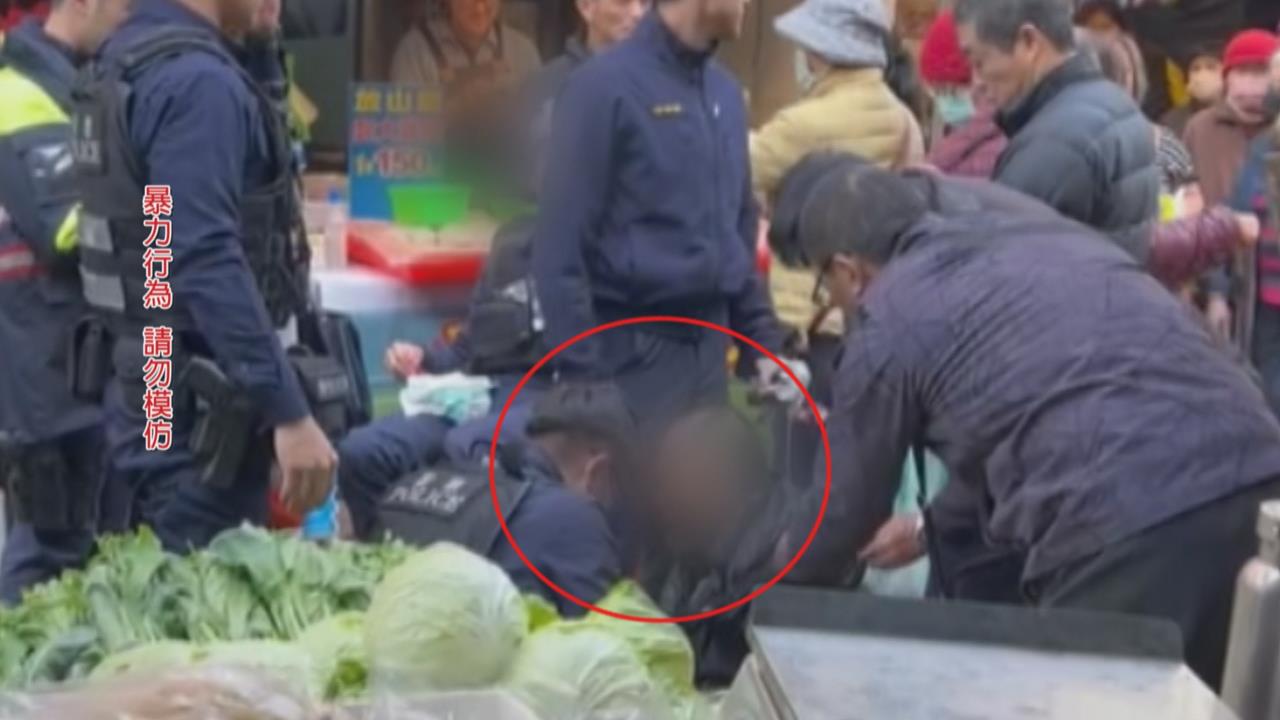 驚悚! 帶刀閒晃南苗早市 嫌中彈身亡.警頭部遭砍