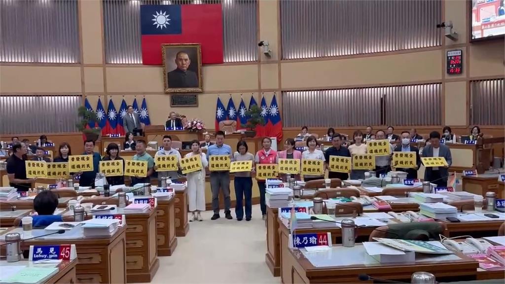 向前行(影)／「普發現金」迴力鏢打到國民黨自己？范世平狠酸：可參考「他的回應」！