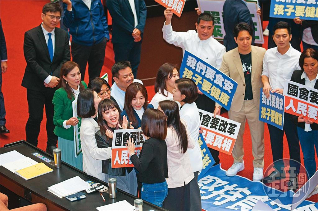 【綠嗆雙罷藍反制】綠推41選區大罷免升高對峙 藍拋修2法以罷制罷