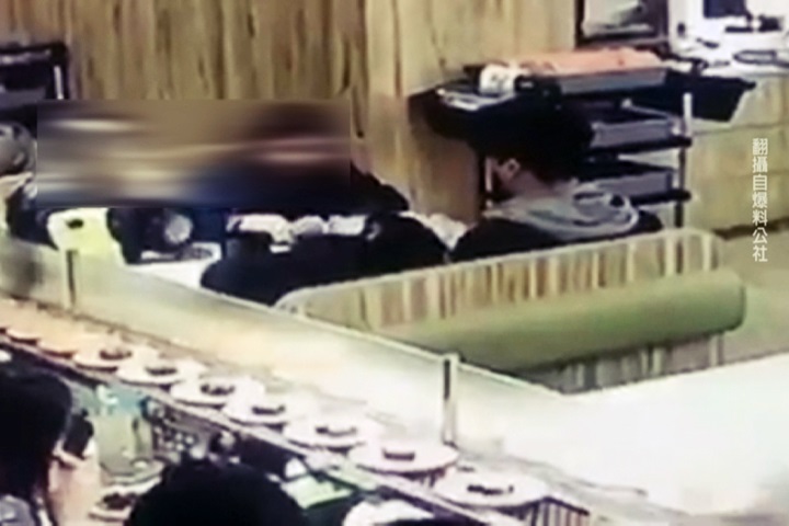 吃壽司遺落近5萬現金  疑遭下一組客人拿走？