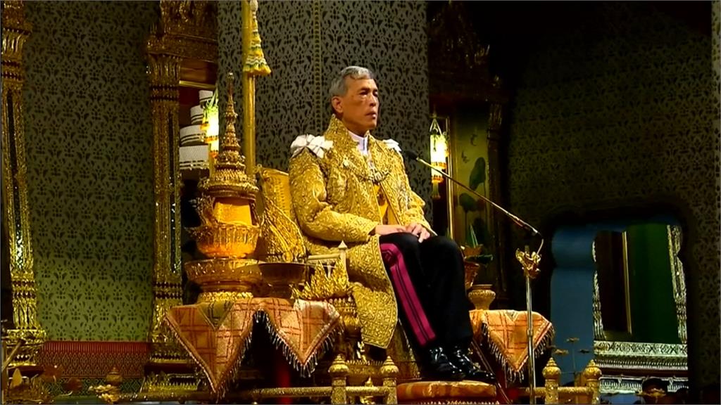 泰王67歲生日！皇室迷後腦剃國王肖像慶祝