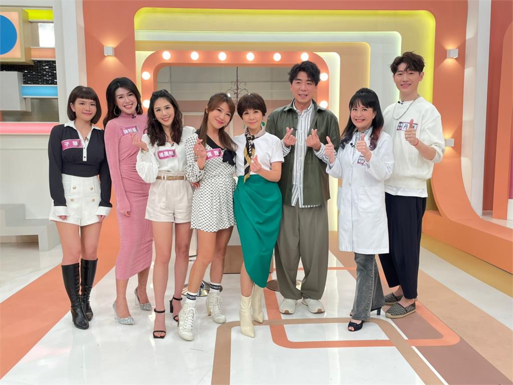 《姊妹靚起來》佩甄外景出道舊照被梁赫群問「是在鐵工廠上班嗎？」