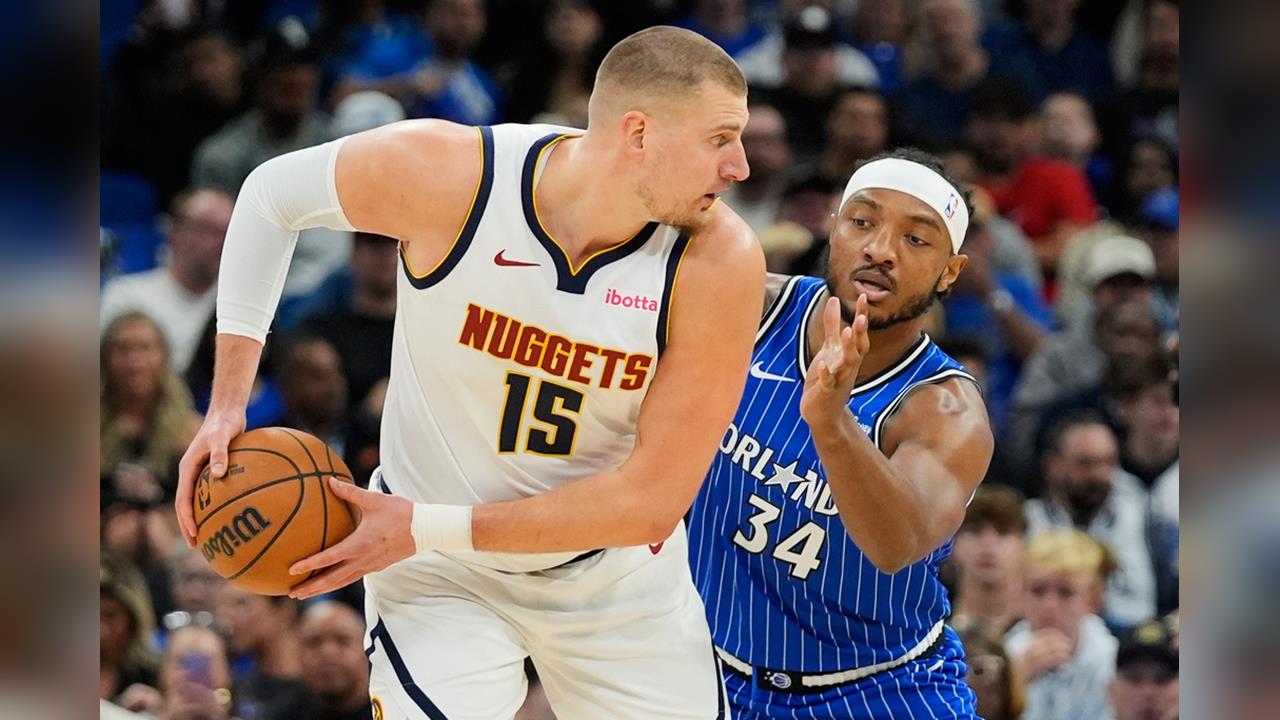 NBA(影)/小丑約基奇史詩級演出!34+21+12超級大三元無奈金塊1分輸魔術