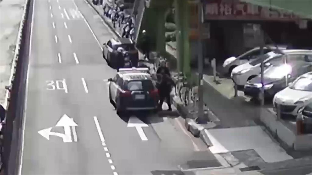 超速車牌被扣！男子買假牌掛開上路　警方秒識破