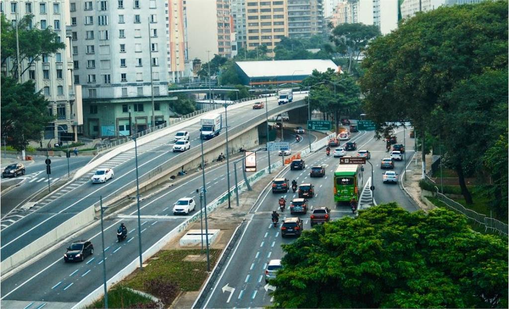 端午國道湧返鄉旅遊車潮　估首日南向為平日1.4倍