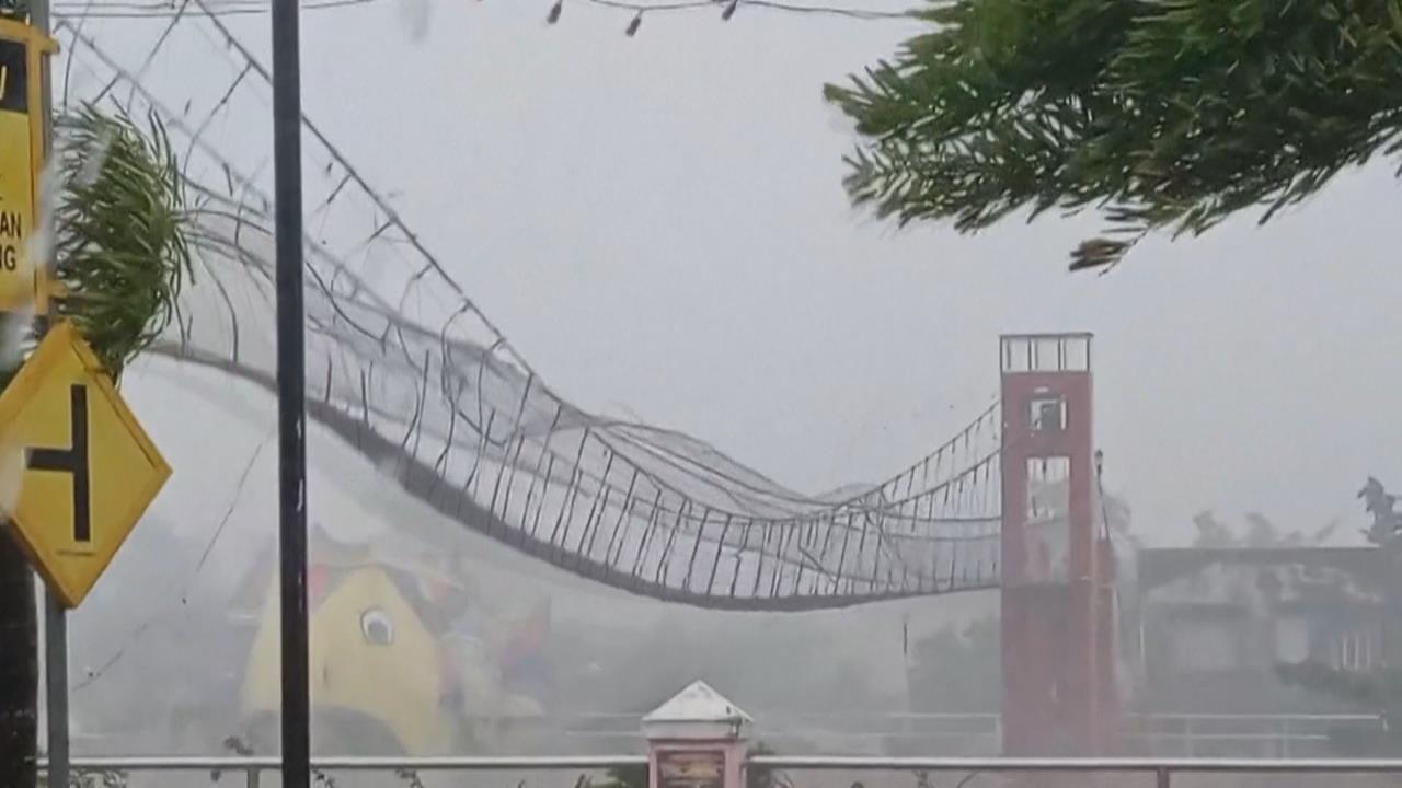 海鷗剛走、鳳凰再襲釀嚴重災損　菲律賓宣布全國進入緊急狀態