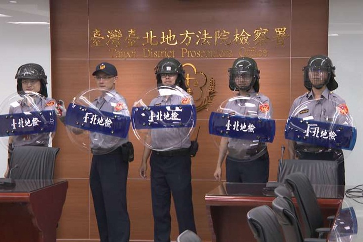 北檢防脫逃！法警壓制嫌犯模擬演練