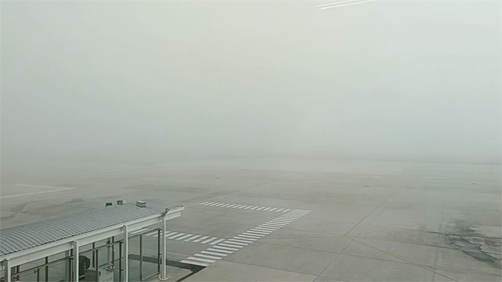大霧鎖金門！海空交通大亂　　22班機、小三通6船班全數取消