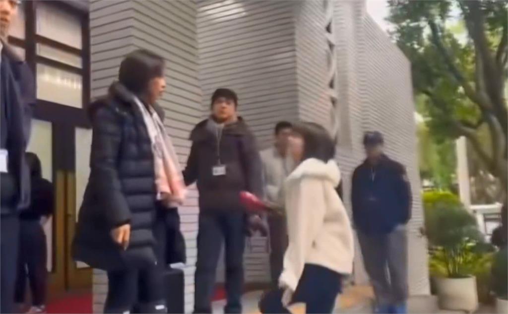 蔣市府小內閣大風吹！　　「曾與邱議瑩互嗆」女記者轉任副發言人