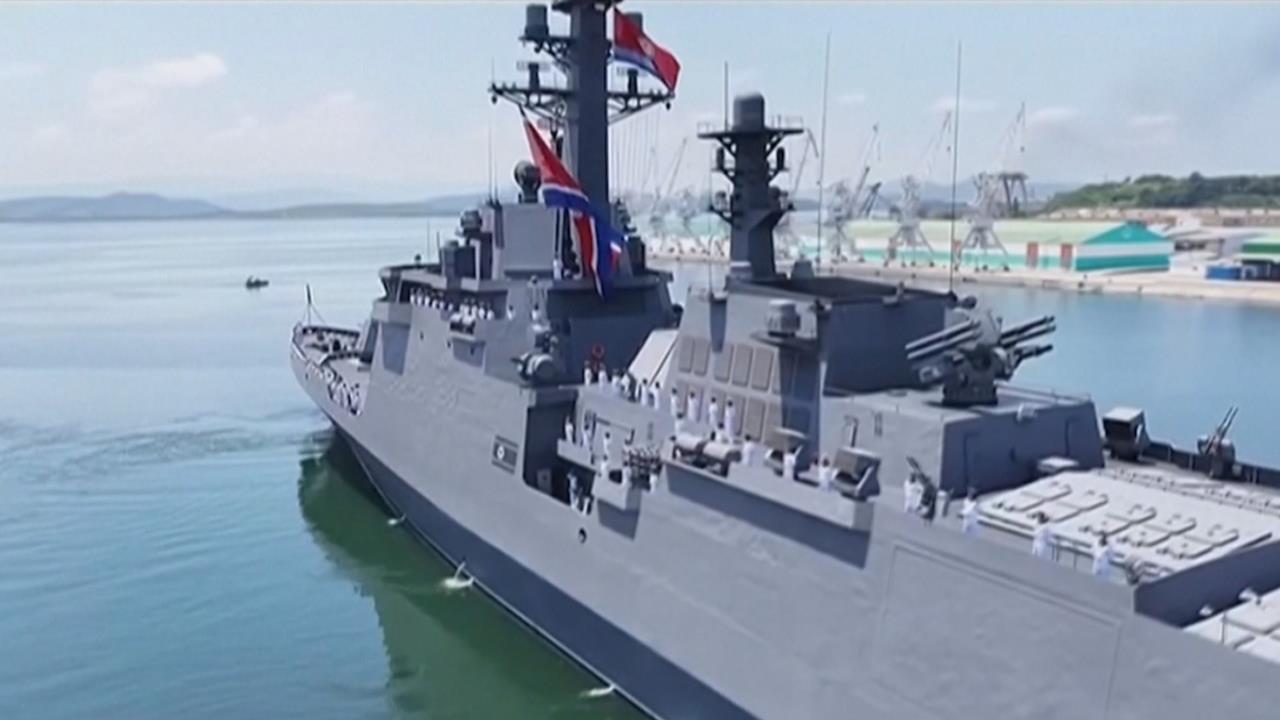 北韓最大驅逐艦「崔賢號」入列典禮　金正恩：未來5年每年造2艘