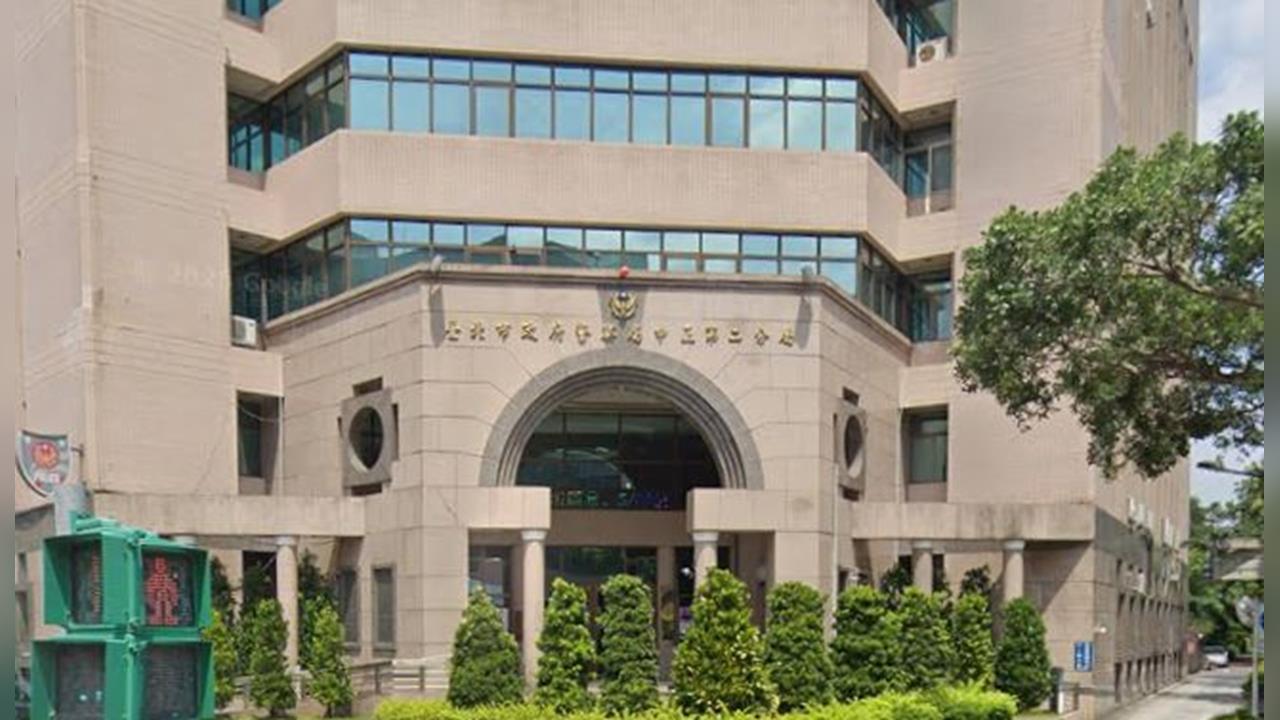 快新聞／北市警涉洩密！女警遭帶走　中正二分局澄清：已自清自檢偵辦