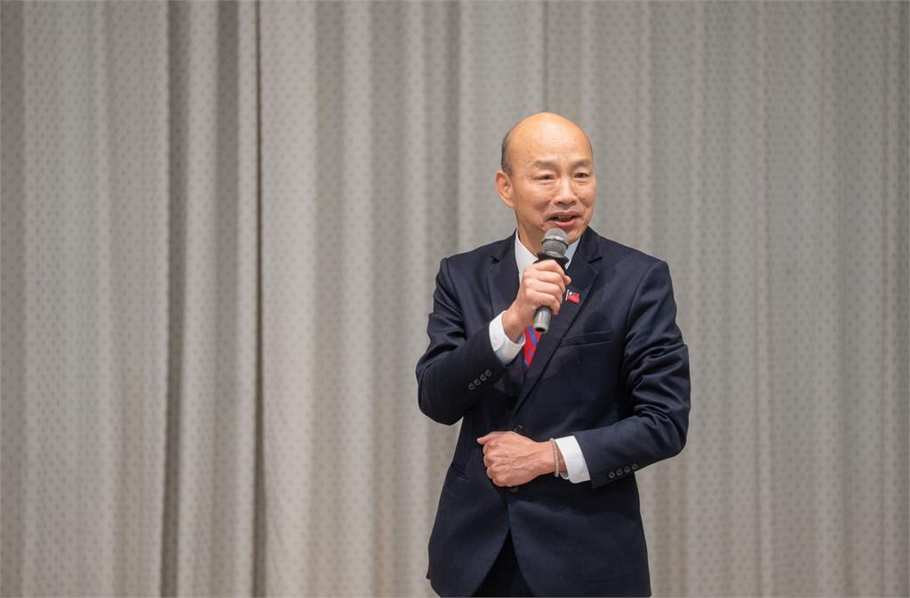 快新聞／韓喊一龍二鳳辯無惡意　吳思瑤、陳培瑜轟硬拗：跟比中指一樣差勁！