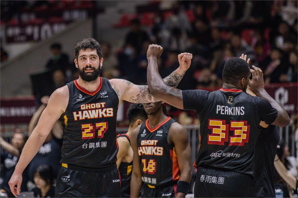 PLG（影）／墊底鋼鐵人客場100:110不敵獵鷹　苦吞最近10連敗
