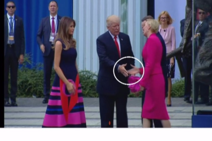 川普主動想握手 波蘭第一夫人竟這樣做
