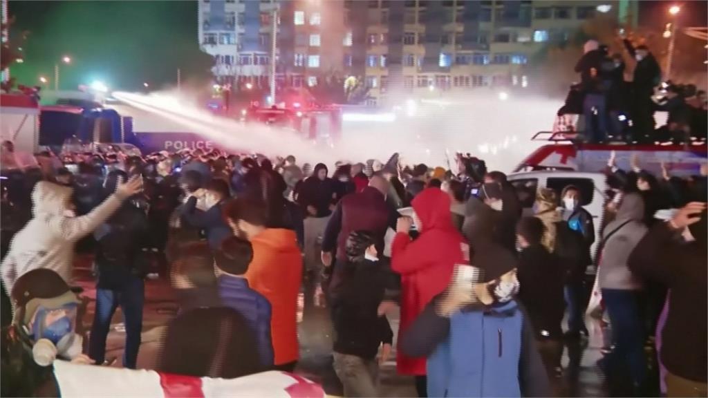 不滿選舉結果 喬治亞共和國街頭爆警民衝突