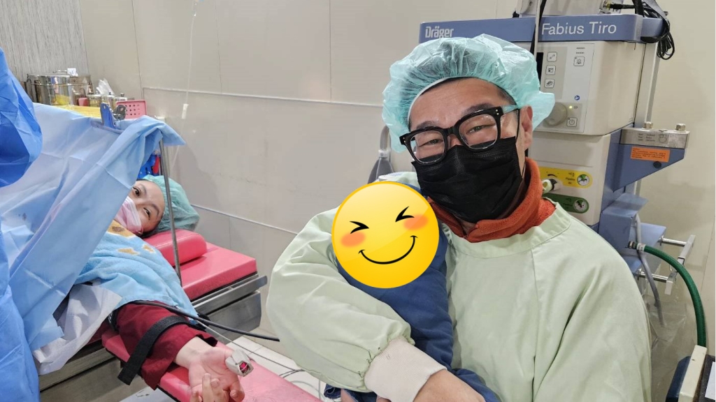 恭喜!53歲馬力歐二寶出生了!產房三口溫馨合照曝光