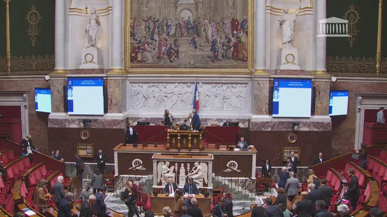 法國下議院通過！　15歲以下青少年禁用社群媒體