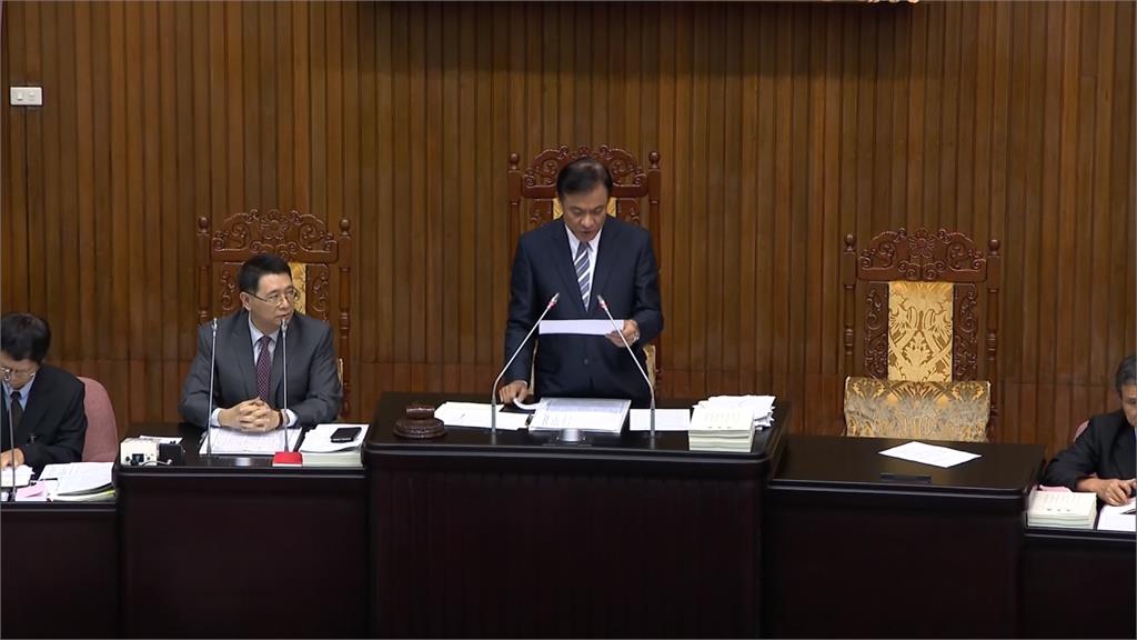 所得稅法修正案三讀！增長照扣除額12萬並有排富條款