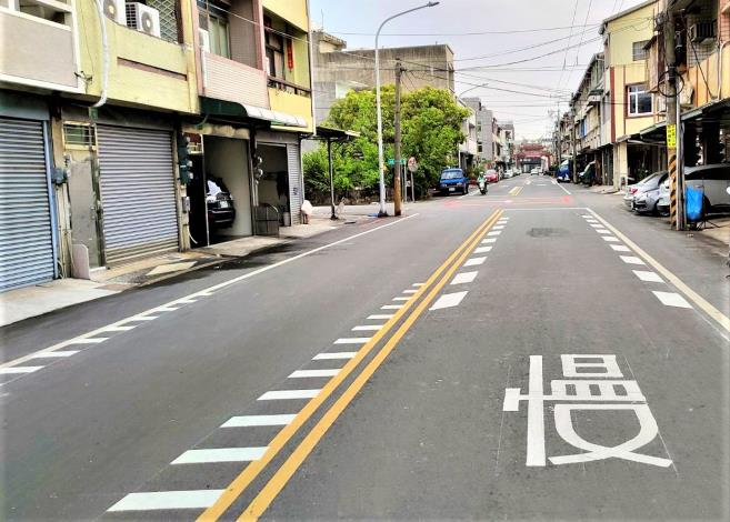 借鏡日本非號誌化路口警示標線　台南市試辦強化路口減速