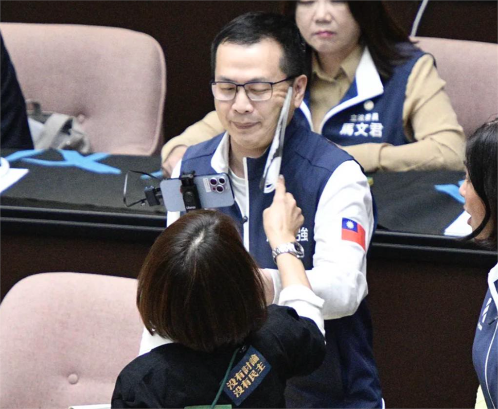 搧羅智強耳光「一審判賠20萬」　邱議瑩喊上訴：不向惡人屈服