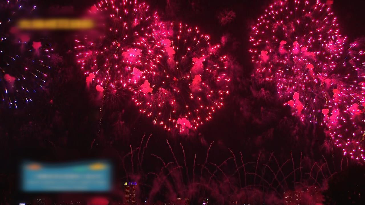 超浪漫！大稻埕夏日節壓軸登場　480秒煙火點亮台北夜空
