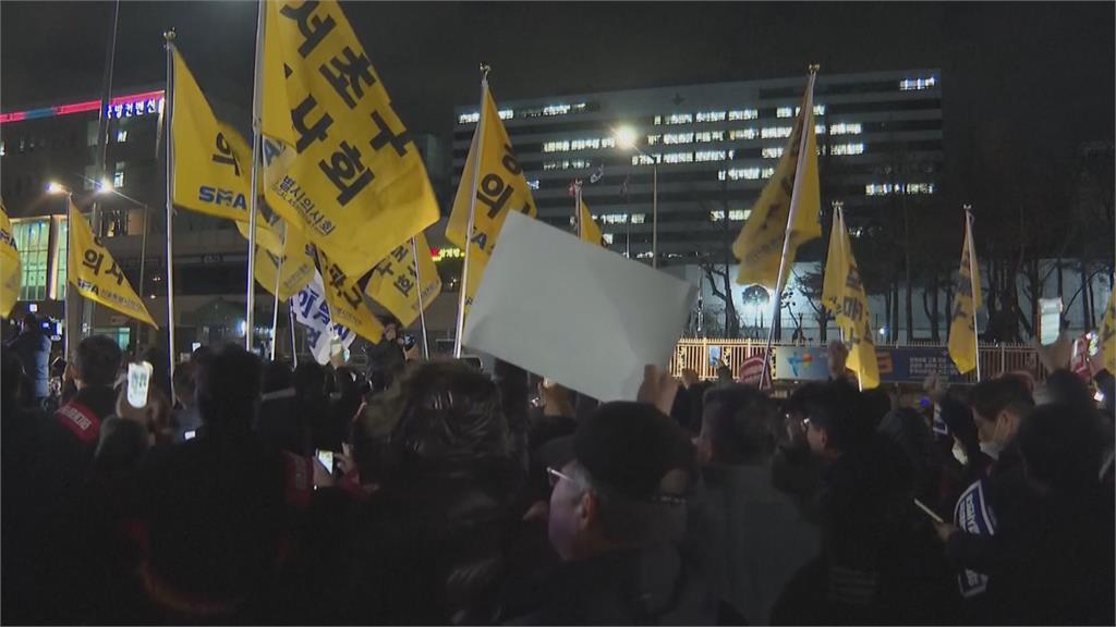 「擴增醫學生」改善缺工惹議 首爾五大醫院醫師集體請辭抗議