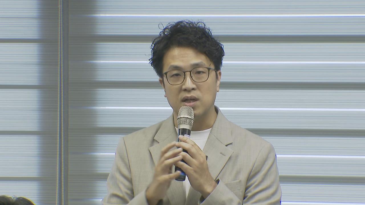 快新聞／簡舒培氣炸了！談遮陽傘竟遭2男緊盯　沈伯洋聲援：監督市政天經地義