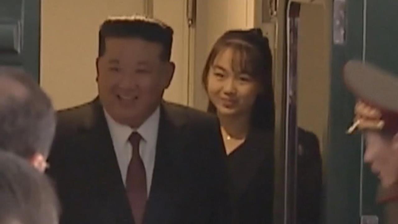 國際初亮相！金正恩帶金主愛訪中　10多歲已被猜「內定接班」