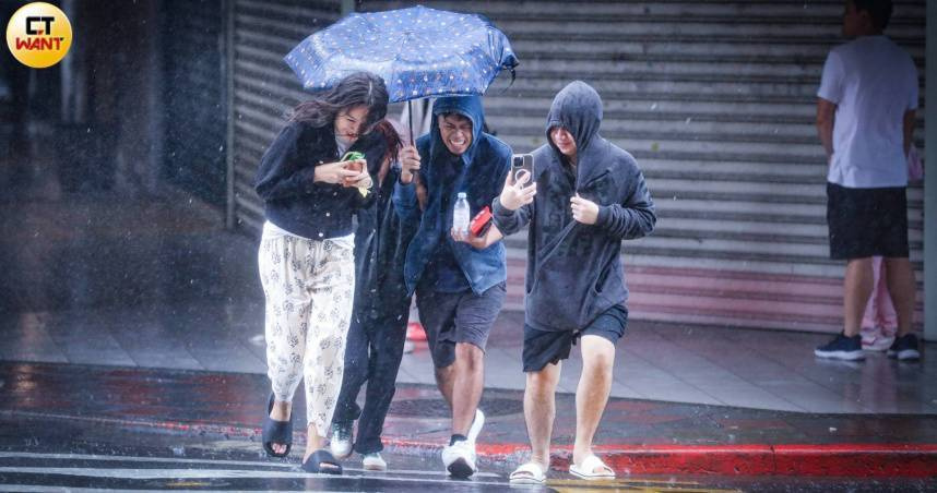 雨彈轟中南部！全台前25名雨量測站「彰化全攬」　專家說話了