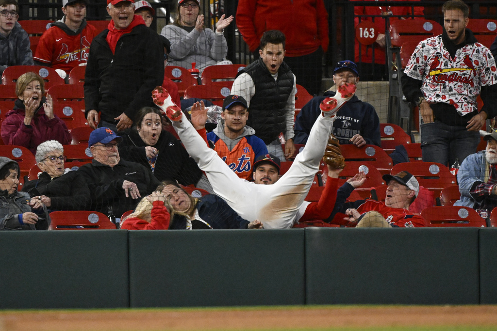 MLB(影)／紅雀五星級守備精彩演出　5天內兩度雙重賽橫掃對手