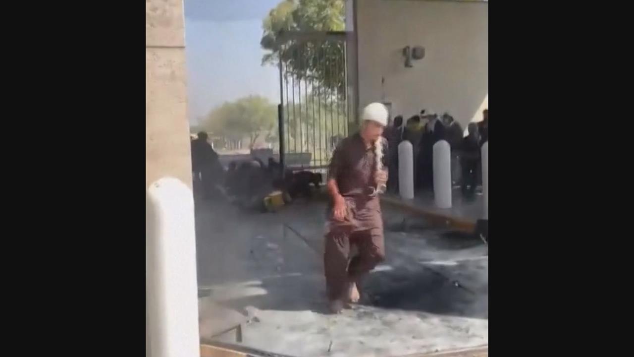 巴基斯坦示威者闖美領事館 遭安全人員開槍10人身亡