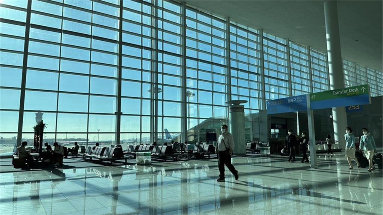 女友曝另一半「出國無網路」玩整天僅回2句!內行人揭密1功能:不辦也沒差