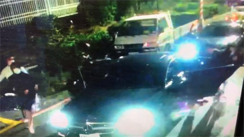 財務糾紛？惡煞深夜闖民宅潑漆砸雙B