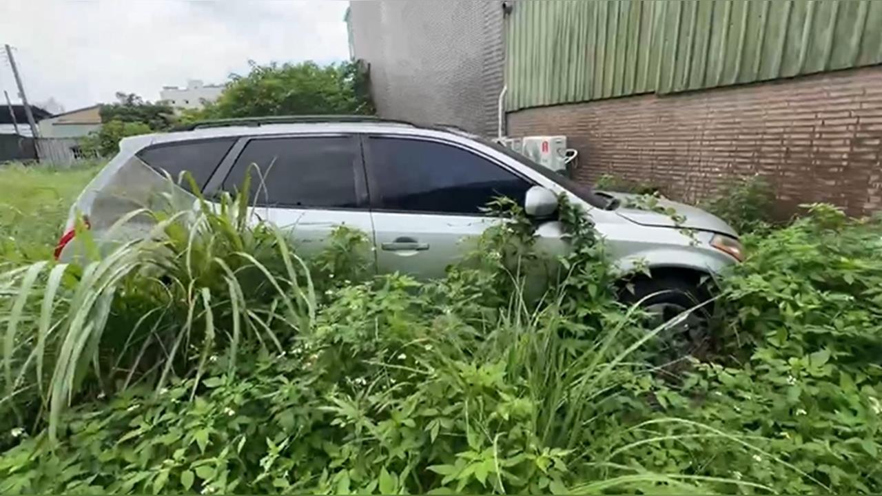 車主搞消失！百萬休旅車荒廢空地7年　修車業者無奈