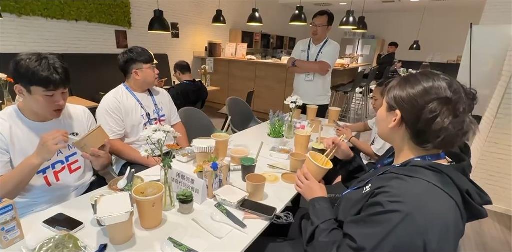 中國搶賀電、要求撤國旗　台灣世大運中繼站成焦點