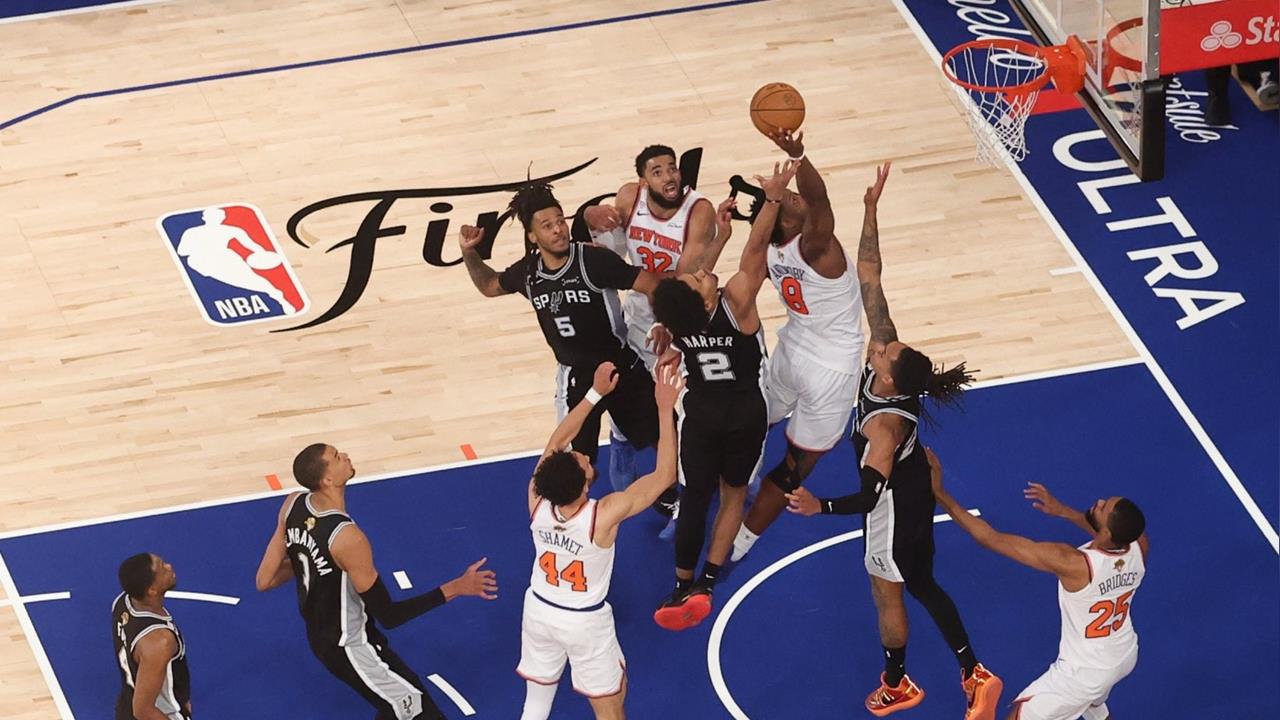 NBA(影)／紐約太瘋狂了！OG「致勝補籃」正式訂「阿努諾比感謝日」