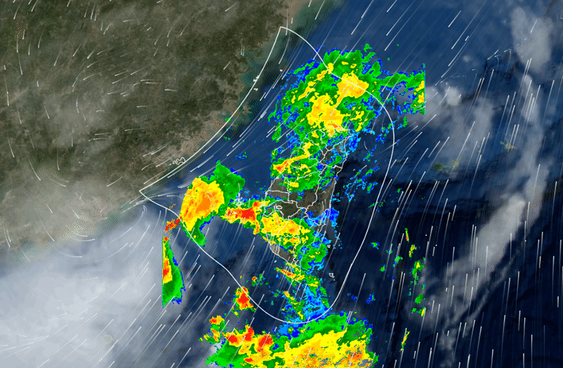 超狂梅雨瀉全台！驚見「一片紫白」雲帶逼近⋯專家揭最猛時刻：強風軸正對台灣