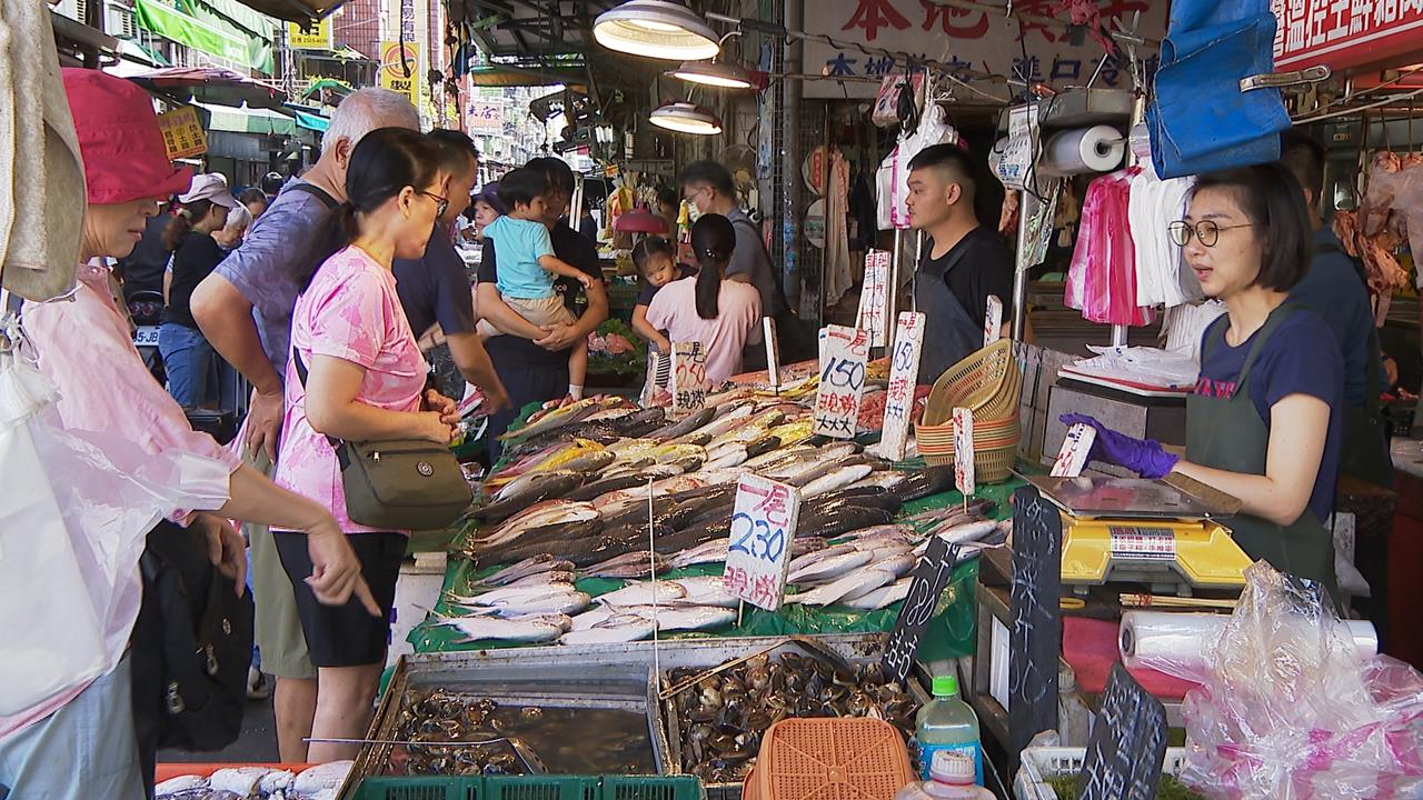 中秋烤肉預算大加碼! 花龍一斤2500、帶殼牡蠣整箱搶