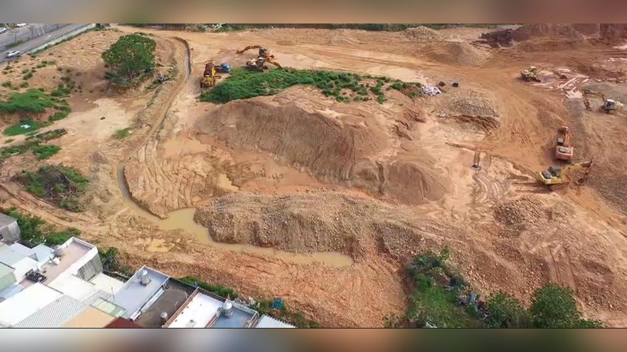 人禍？苗栗通霄土石沖進民宅　警追查違規開發案場